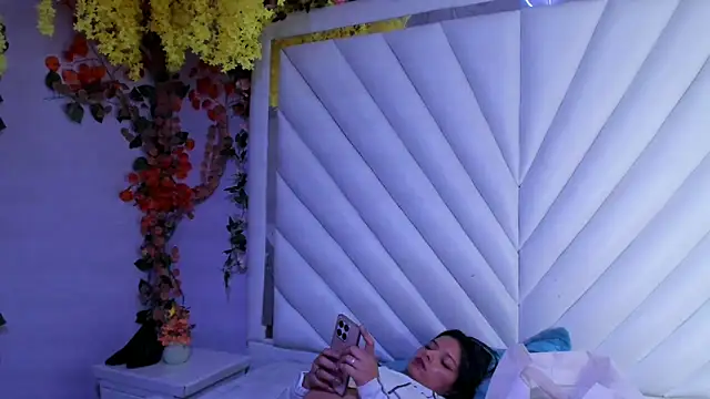 MaddyHudson online show from February 2026 08:52:01 PM