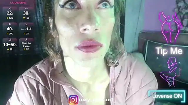 roxy roxxan online show from March 2025 09:23:02 PM