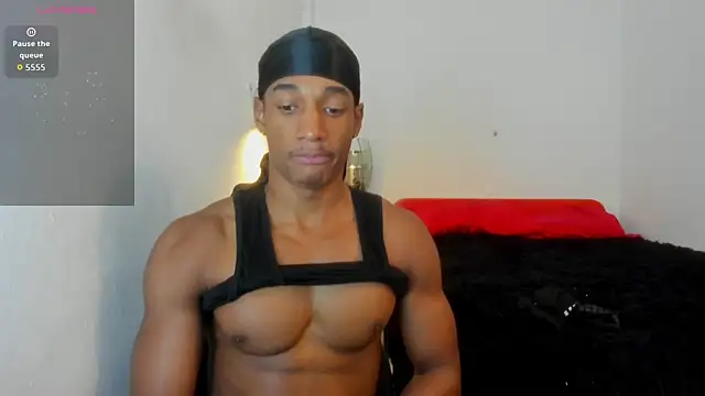 Malkongarcia online show from November 2025 12:26:01 PM