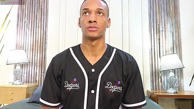 Malkongarcia online show from February 2026 09:11:02 PM