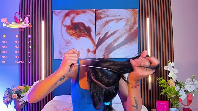 sofiaa grey  online show from September 2025 03:01:01 PM