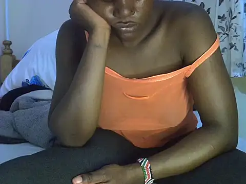 pretty alma20 online show from March 2026 06:57:01 PM