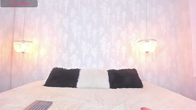 leigh-angels online show from November 2025 09:57:02 PM