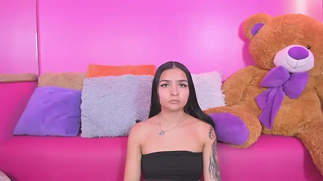 leigh-angels online show from May 2026 09:45:02 PM