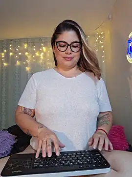 Snapshot of Juliietha_servas chatting on May 2026 11:02:01 PM Juliietha servas online show from May 2026 11:02:01 PM