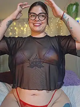 Snapshot of Juliietha_servas chatting on June 2026 11:57:02 PM Juliietha servas online show from June 2026 11:57:02 PM
