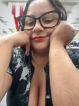 Sol biglips online show from January 2025 01:28:01 PM