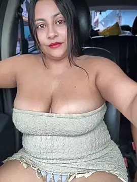 Snapshot of Sol_biglips chatting on April 2026 05:50:02 PM Sol biglips online show from April 2026 05:50:02 PM