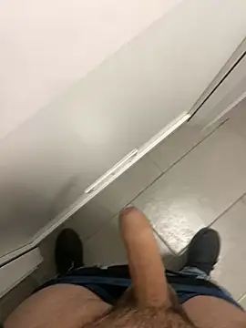 Snapshot of _themask_ chatting on December 2024 08:15:01 PM  themask  online show from December 2024 08:15:01 PM