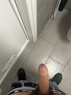 Snapshot of _themask_ chatting on March 2025 08:51:01 PM  themask  online show from March 2025 08:51:01 PM