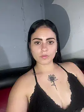 Azuna25 online show from July 2026 11:31:01 PM