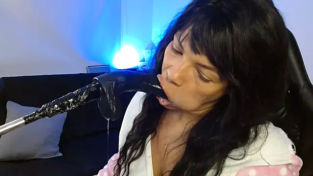 Snapshot of Anabel693 chatting on February 2025 02:21:02 PM Anabel693 online show from February 2025 02:21:02 PM