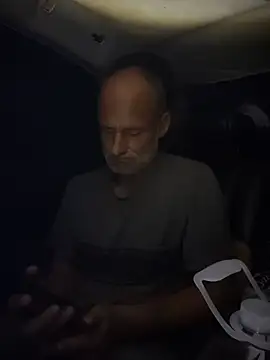 FloppyPickle4u online show from December 2025 01:43:01 AM