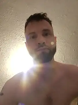 Snapshot of Talenjames4 chatting on October 2025 02:23:02 PM Talenjames4 online show from October 2025 02:23:02 PM