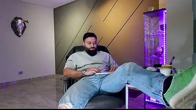 mattmasterss online show from March 2025 05:49:02 AM