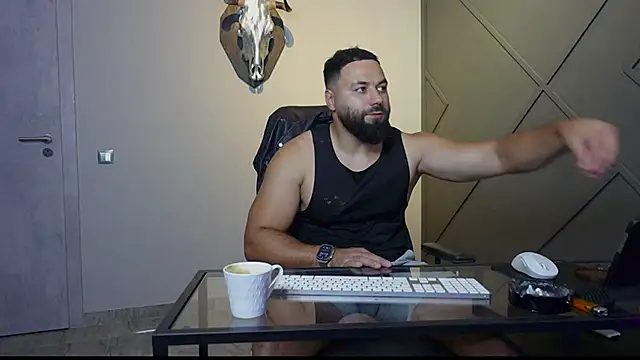 mattmasterss online show from September 2025 06:30:02 PM