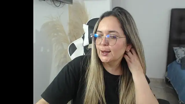 samy vsn online show from October 2025 07:03:02 PM