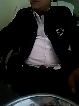 Hot-man39 online show from December 2024 12:01:02 PM