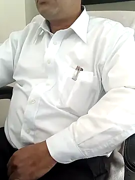 Hot-man39 online show from December 2024 06:10:02 AM