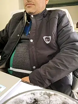 Hot-man39 online show from December 2024 06:48:01 AM