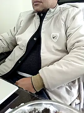 Hot-man39 online show from January 2025 06:31:02 AM