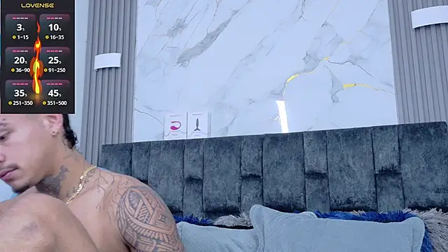 JAYCOB00 online show from November 2025 02:34:02 AM