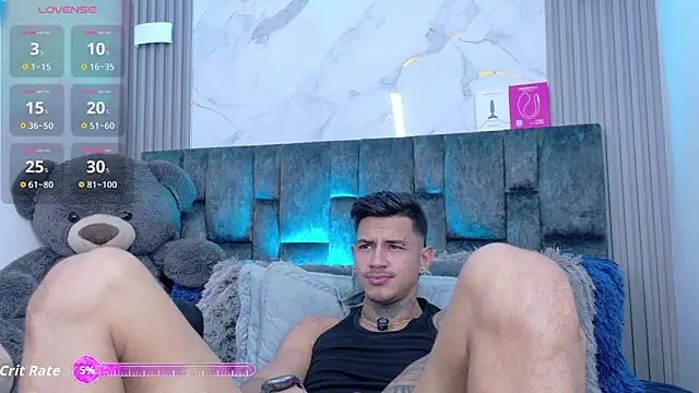 JAYCOB00 online show from February 2026 01:13:02 AM