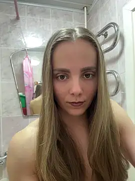 Snapshot of AlisaKissss chatting on May 2026 05:02:01 AM AlisaKissss online show from May 2026 05:02:01 AM