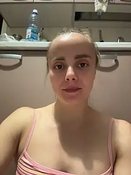 Snapshot of AlisaKissss chatting on June 2026 07:34:02 PM AlisaKissss online show from June 2026 07:34:02 PM