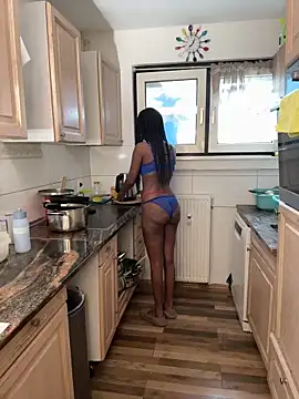 Shantel-Olivia online show from June 2026 06:59:02 AM