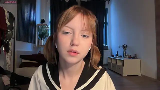 electric babe online show from November 2025 10:45:02 AM