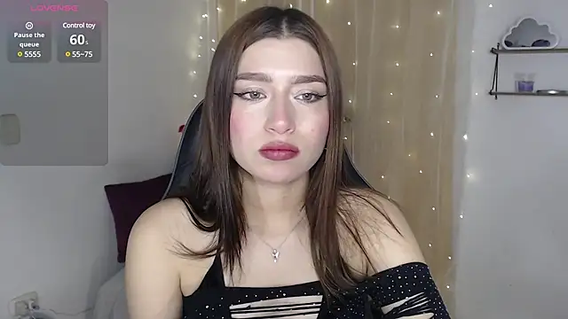 mily thomson b  online show from February 2025 11:58:02 PM