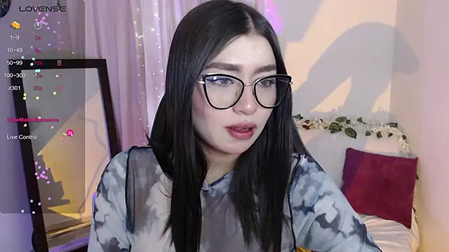 mily thomson b  online show from April 2026 10:18:01 PM