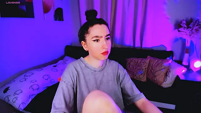 Snapshot of Lily_xBabe chatting on September 2025 07:32:02 AM Lily xBabe online show from September 2025 07:32:02 AM