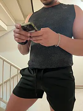 Snapshot of charlie_s2534 chatting on July 2026 04:07:01 AM charlie s2534 online show from July 2026 04:07:01 AM
