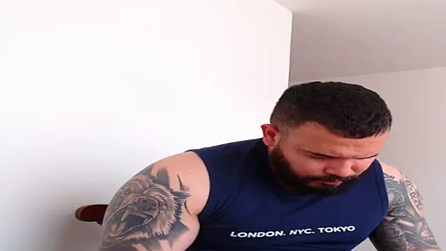 alexandergranda71 online show from February 2025 03:12:02 PM