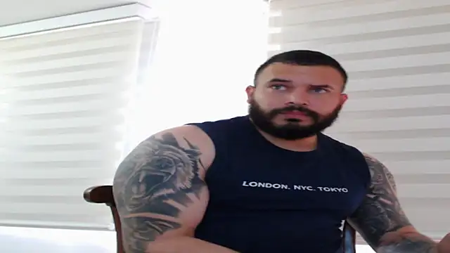 alexandergranda71 online show from February 2025 06:16:01 PM