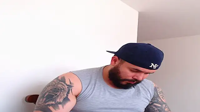 alexandergranda71 online show from February 2025 05:18:02 PM