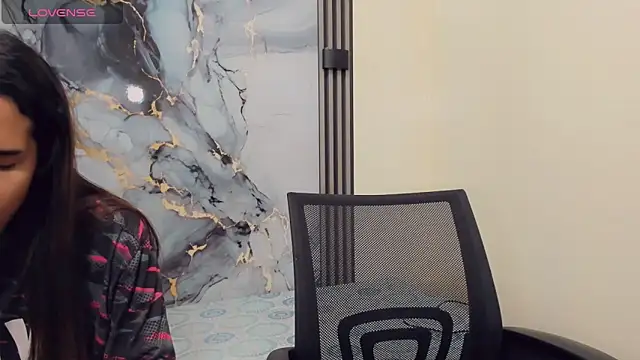 Snapshot of Rubi_30 chatting on November 2025 02:19:01 PM Rubi 30 online show from November 2025 02:19:01 PM