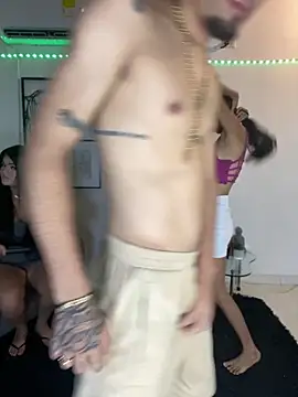 royalgirls x online show from November 2025 01:11:01 AM