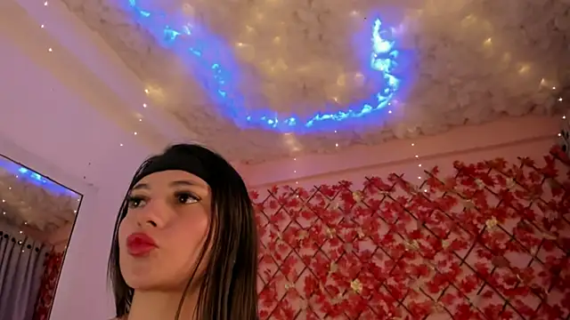 Snapshot of Sweet_Candies chatting on March 2025 02:15:01 AM Sweet Candies online show from March 2025 02:15:01 AM