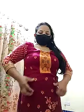 Snapshot of Payel-Sen chatting on February 2025 06:51:01 PM Payel-Sen online show from February 2025 06:51:01 PM