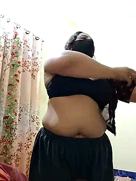 Snapshot of Payel-Sen chatting on February 2025 09:09:01 PM Payel-Sen online show from February 2025 09:09:01 PM