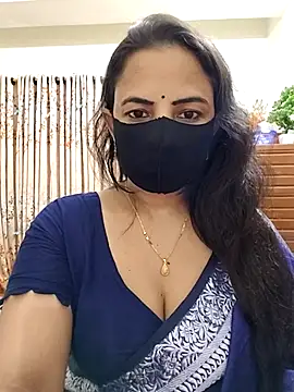 Snapshot of Payel-Sen chatting on November 2025 05:20:01 PM Payel-Sen online show from November 2025 05:20:01 PM