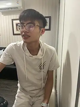 mumuowl online show from September 2025 05:16:02 PM