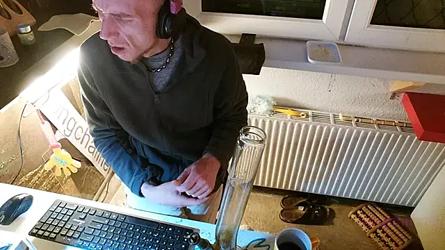 BongChannel online show from January 2025 02:18:01 AM