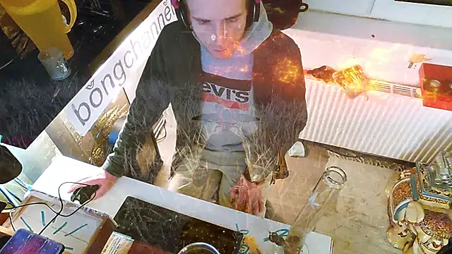 BongChannel online show from February 2025 10:13:01 PM