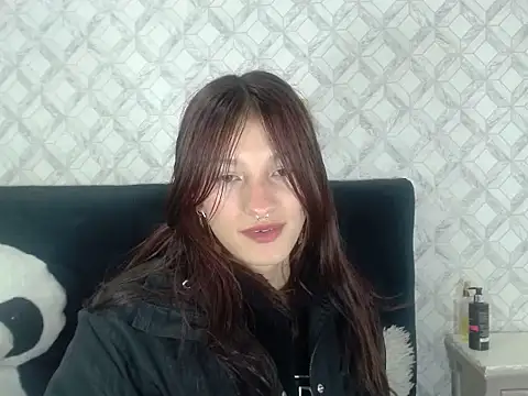 Emma-Wilson online show from September 2025 03:19:01 AM