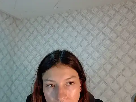 Snapshot of Emma-Wilson chatting on May 2026 05:24:01 AM Emma-Wilson online show from May 2026 05:24:01 AM