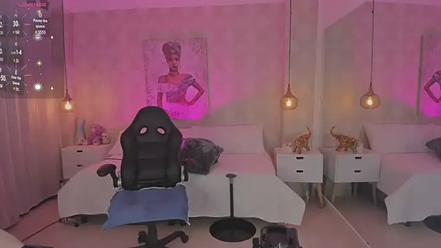 Shantall   online show from March 2025 10:49:01 AM